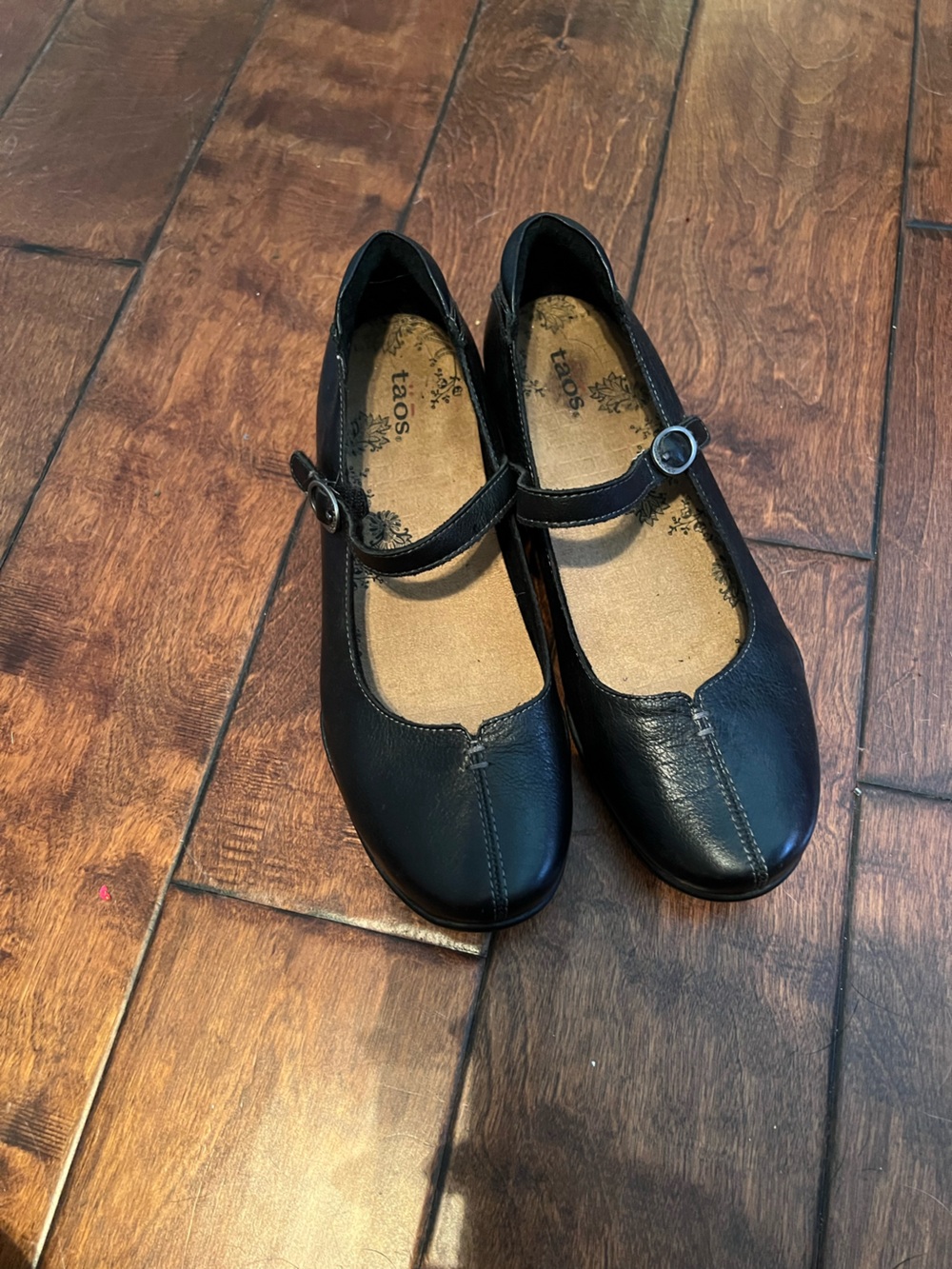 Taos Footwear Black Mary Jane women’s shoes 40 size 9 cute